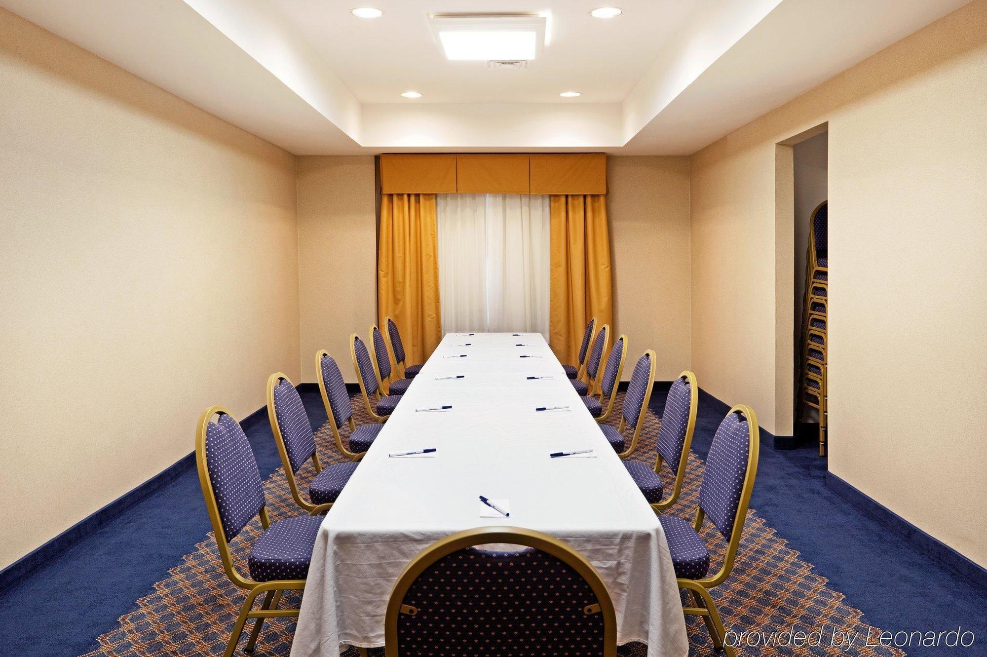 Holiday Inn Express Hotel & Suites Cherokee-Casino By Ihg Εξωτερικό φωτογραφία